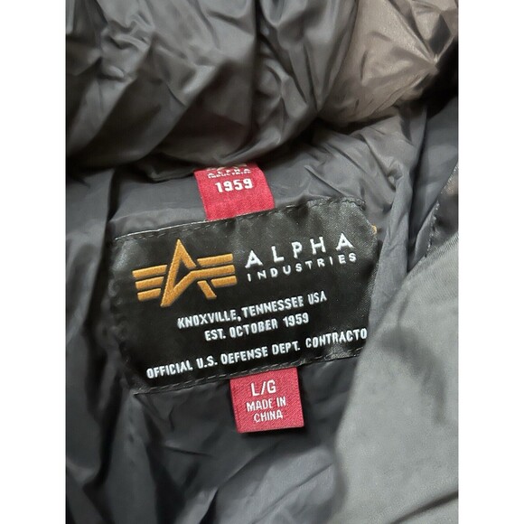 NWT Alpha Industries NASA 2nd Bomb Squadron 59 FTR Black Bomber Jacket Large - Picture 3 of 8